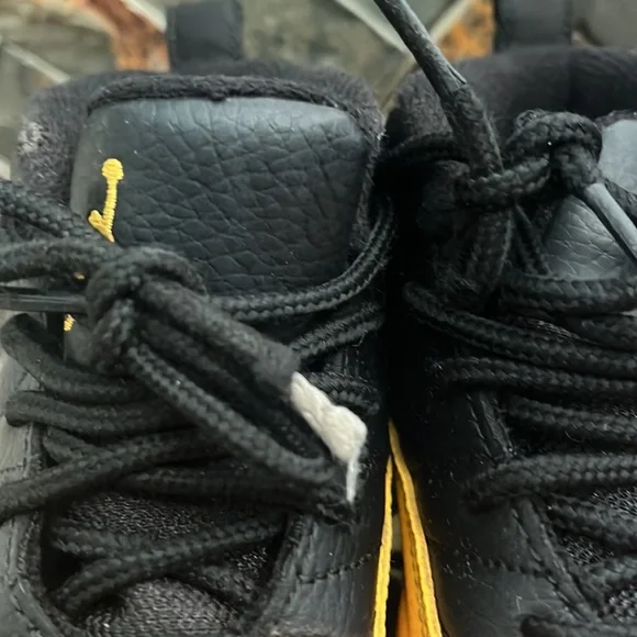 Jordan 12 Retro - Picture 3 of 6